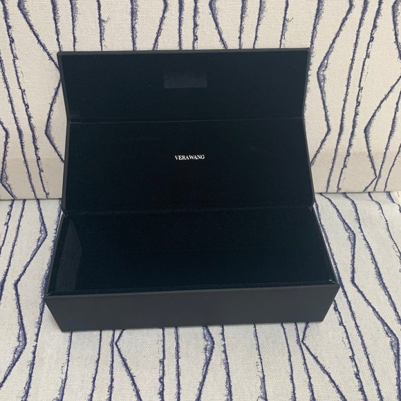 NIB- VERA WANG Cat Eye Sunglasses - Dove/Grey - Picture 8 of 11